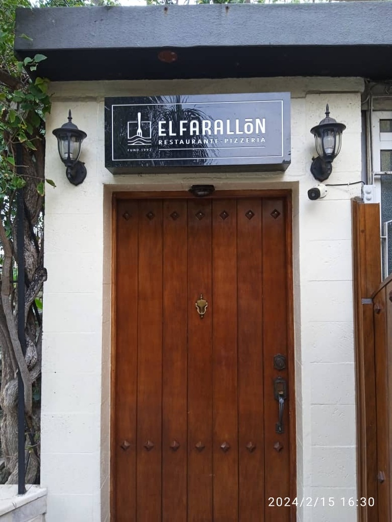 Restaurante-Pizzeria "El Farallón"